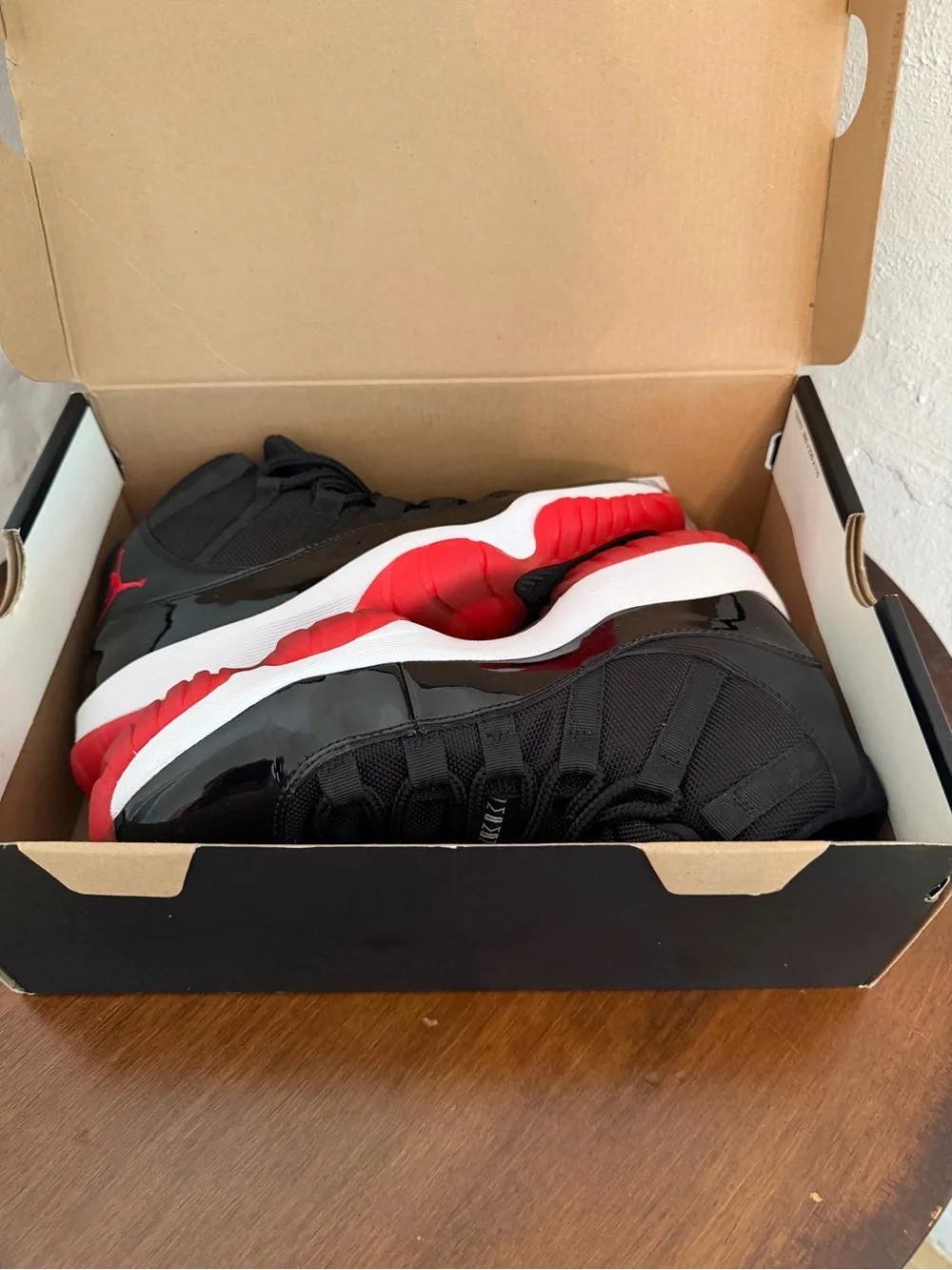 Air Jordan 11 Retro Black Varsity Red White Men’s Size 7.5